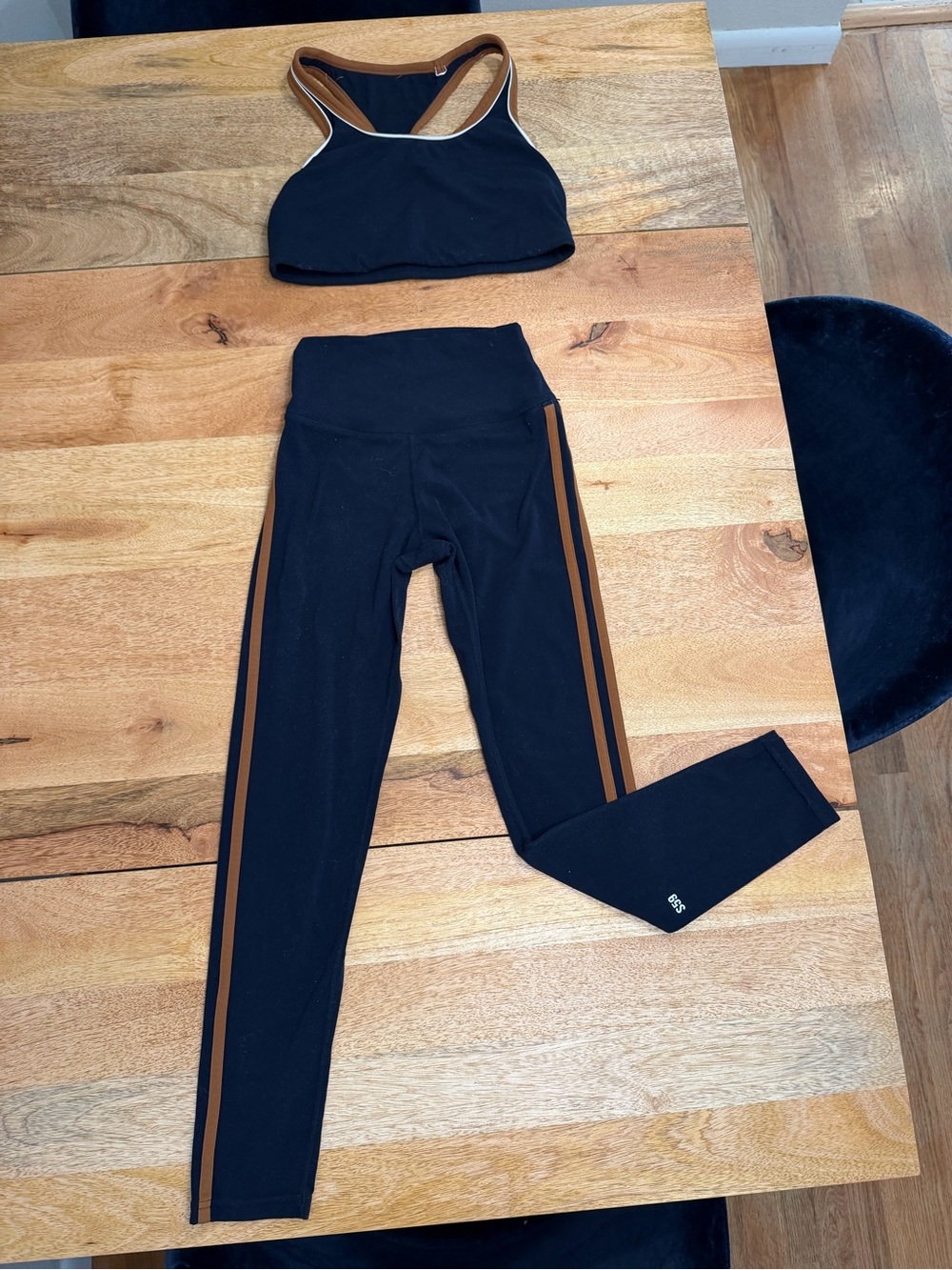 Splits59 splits 59 matching workout bra and legging set size small